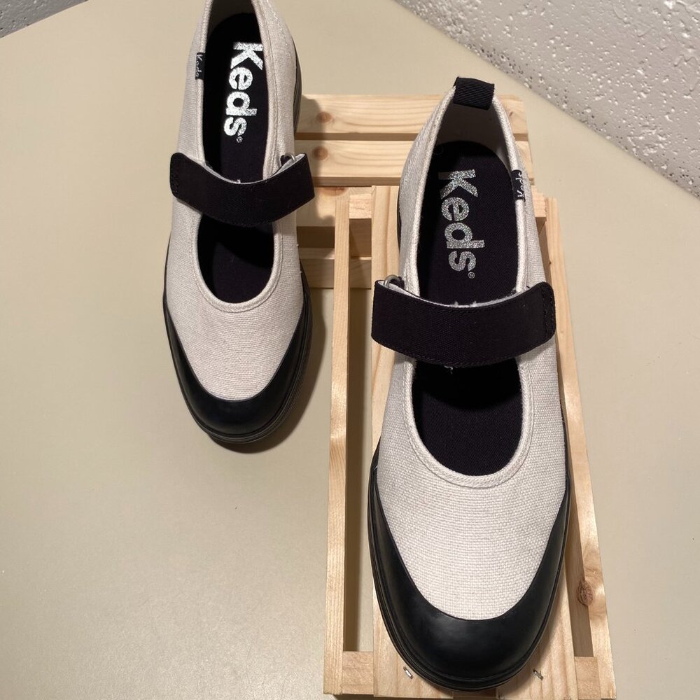Keds Black and White Flats - Picture 2 of 12